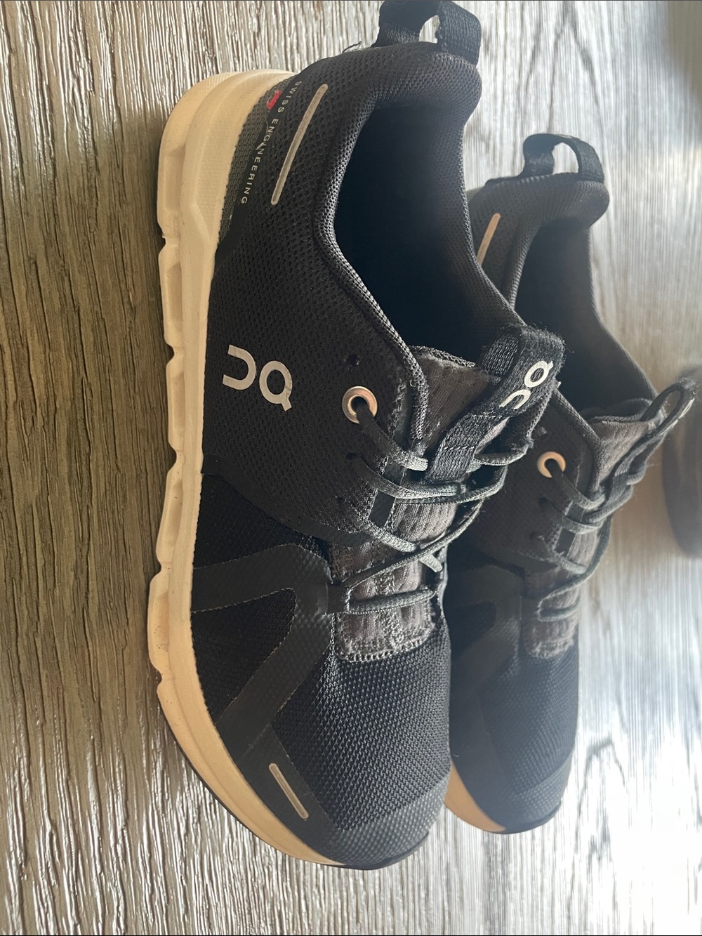 On Running Kid’s Cloud Sky Black/White Performance Sneakers